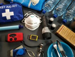 Emergency supply kit